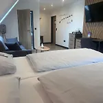 Meerzeit Strandhotel * Neuharlingersiel