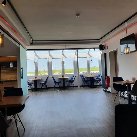Отель Meerzeit Strandhotel *