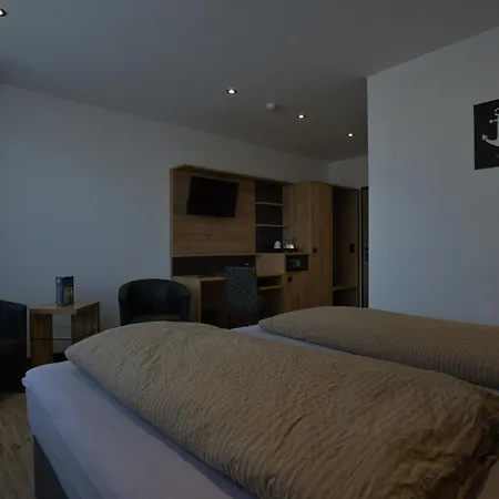 Отель Meerzeit Strandhotel *
